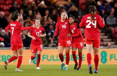 Janine Beckie scores stunning equaliser as Canada hold England at Riverside