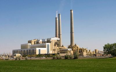 Report says new nuclear reactor is risky; utilities disagree
