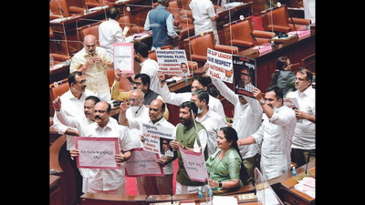 Saffron flag remark: Congress holds day-and-night dharna for Karnataka minister KS Eshwarappa’s dismissal