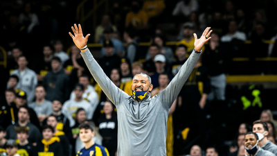 Juwan Howard Picks Up Bizarre Technical Foul in Michigan’s Win Over Iowa