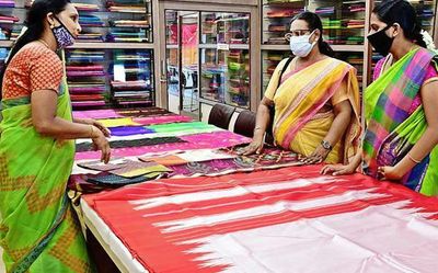 Crafting brand Co-optex and Poompuhar