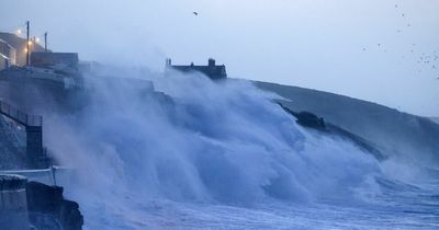 BBC weather forecaster warns against Storm Eunice complacency - it's going to get a lot worse