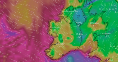 'Hurricane speed' winds recorded at lighthouse of Cork coast