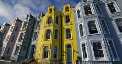 Tenby apartment with a hidden roof terrace where you get the best sea views