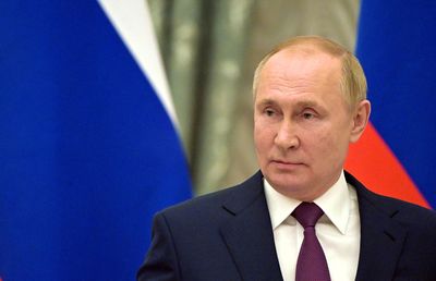 Putin says Russia must enhance economic sovereignty due to sanctions threat