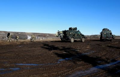 Warning siren sounds in rebel-held capital in east Ukraine -Reuters witness