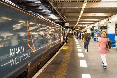 Storm Eunice: Tube services in chaos as Euston shuts down