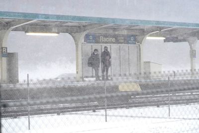 Snowstorm pileup shuts interstate in Illinois for 2nd day