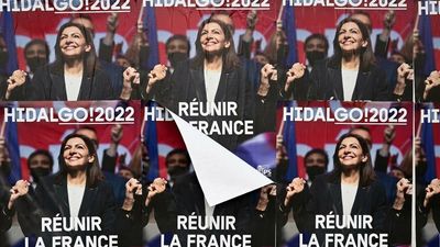 Low blows and a Royal snub: Struggling French left bemoans ‘ugly’ campaign