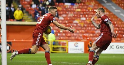 Aberdeen legend backs Dons star after 'heated exchange with angry fans'