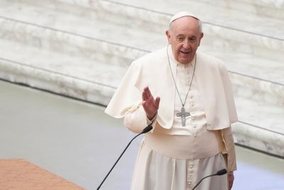 Lawyers: papal decrees violated fraud suspects' human rights