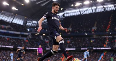 Man City duo picked as two of the best midfielders in the Premier League by Declan Rice