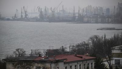 White House believes Russia is behind cyberattacks in Ukraine