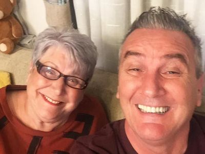 Gogglebox stars Jenny and Lee apologise to fans as series returns to Channel 4