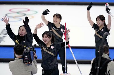 Japan makes curling final with more than gold in mind