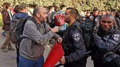 Israeli Police Scatter Palestinian Protesters in Sheikh Jarrah Neighborhood