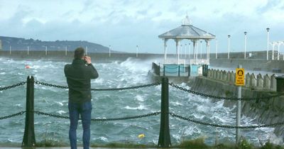 Storm Eunice: Met Eireann forecast predicts ‘icy stretches’ and ‘hazardous conditions’ this weekend