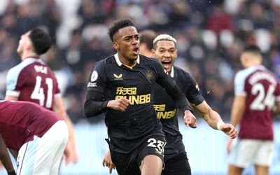 Joe Willock earns Newcastle precious point as West Ham stutter in race for Champions League