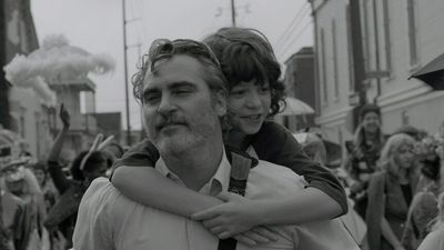 C’mon C’mon reimagines Joaquin Phoenix as an introspective radio producer who interviews kids about the future