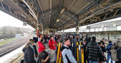 Platforms and trains at Temple Meads crowded as GWR announces more delays