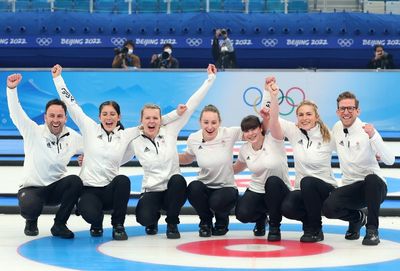 Winter Olympics curling final LIVE: Eve Muirhead and Team GB women win first gold medal at Beijing 2022