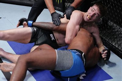 UFC Fight Night 201 video: Kyle Daukaus taps Jamie Pickett at the first-round horn