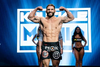 BKFC KnuckleMania 2 results: Chad Mendes scores TKO stoppage of Joshua Alvarez in BKFC debut