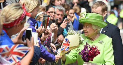 The Queen tests positive for Covid-19