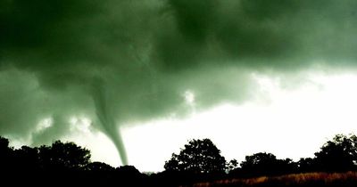 'Tornado' warning as Storm Franklin smashes into Britain