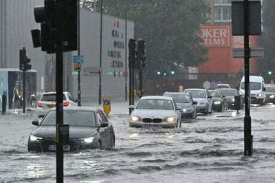 Increased risk of flash flooding in London poses threat to life