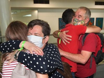First tourists touch down after two years