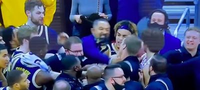 College hoops world reacts to Juwan Howard slapping a Wisconsin assistant after loss