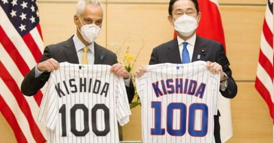 Rahm showers Chicago blues, baseball treasures on Japanese dignitaries