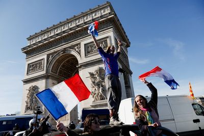 The transatlantic network connecting France's 'Freedom Convoy' to Canada