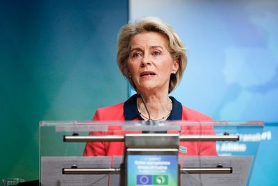 EU Commission: von der Leyen unconcerned by missed handshake