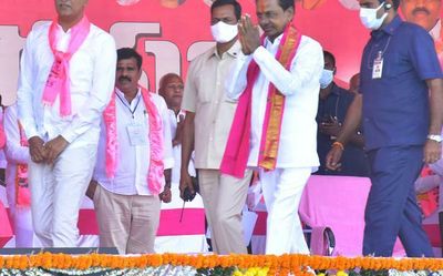 KCR pitches for ‘Bangaru Bharatadesham’ with key role in national politics