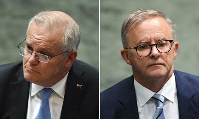 More voters trust Labor than Coalition to manage Australia-China relationship, poll suggests