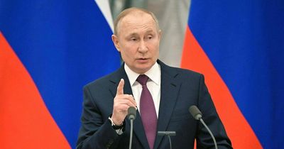 Ukraine on brink of war as Vladimir Putin says talks at 'dead end'