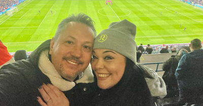 Emmerdale legend Lisa Riley 'freezing' as shows her love for Leeds United at Manchester United clash