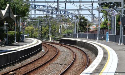 Morning mail: NSW train chaos continues, Putin recognises breakaway Ukraine regions, amputee experience