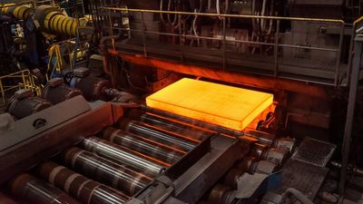 Despite net zero carbon emission targets, Australia forging ahead with coking coal as 'green' steel development lags