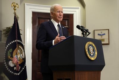 Biden signs order targeting anyone doing business in Putin-recognised Ukraine separatist areas