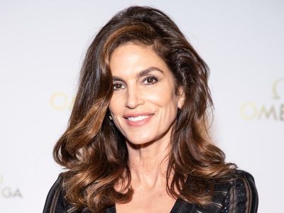 Cindy Crawford shares heartwarming advice to her younger self: ‘The payoff is worth it’