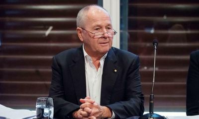 Neil Balnaves, Australian arts philanthropist, dies aged 77 after boating accident