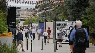 More than 200 ANU students test positive for COVID-19 after orientation week