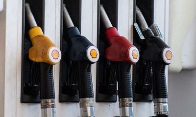 Australian petrol price hikes and market jitters set to continue as Ukraine crisis worsens