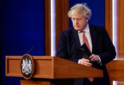 UK to impose sanctions on Russia as Boris Johnson says Putin bent on ‘full scale invasion’ of Ukraine