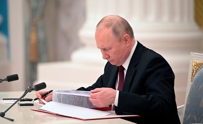 What are the latest developments in the Ukraine crisis?