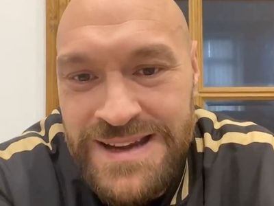 ‘An absolute idiot’: Tyson Fury attacks Dillian Whyte after he finally signs world title fight contract