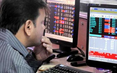 Sensex tumbles 383 points on escalating Russia-Ukraine tensions